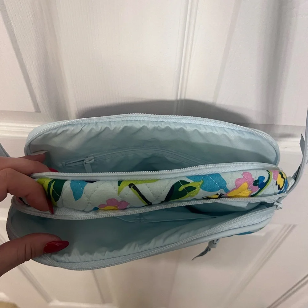 Vera Bradley Crossbody EUC - Picture 3 of 8